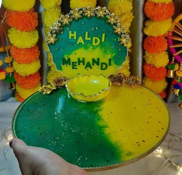 Round Haldi Mehandi Platter